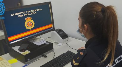 Desmantellen una xarxa amb ramificacions a Girona que va estafar 140 milions amb fraus informàtics