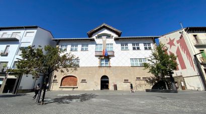 Olot desempadrona 1.300 persones en un any per cometre frau