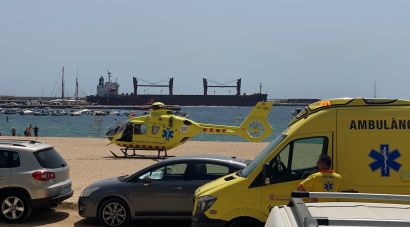 Mor un home de 78 anys mentre es banyava a la platja Gran de Palamós
