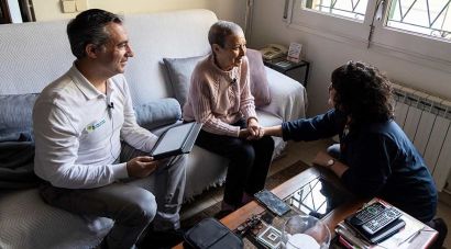 La Corporació de Salut del Maresme i la Selva incorpora una eina pionera d'IA en l'atenció domiciliària