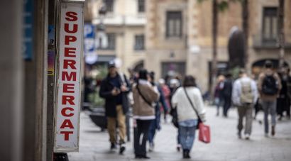 Palamós limita l’horari nocturn dels supermercats de 24 hores per combatre l’incivisme