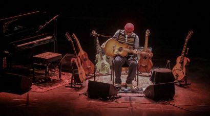Ben Harper desgrana el seu repertori en format íntim a l'Auditori de Girona