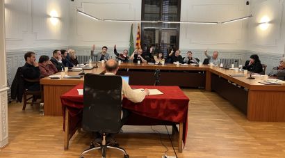 Ripoll aprova el projecte de la Nau del Pla que ha d'acollir el geriàtric enmig del dubte pels fons europeus