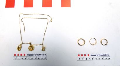 Detenen dues persones a Molló per furts amb el mètode de la 'mimosa'