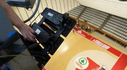 Girona instal·la projectors LED provisionals a Fontajau per garantir els partits de bàsquet