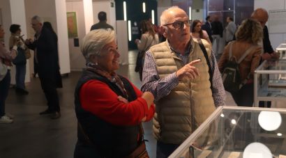 Lloret reviu els seus orígens hotelers amb una exposició plena d’objectes històrics
