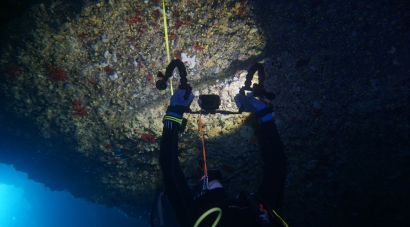 Un estudi pioner posarà al mapa les coves submarines ocultes de les Medes i l’Escala