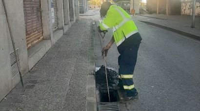 Girona ja ha netejat més de 7.800 embornals i 4,7 quilòmetres de reixes aquest 2026