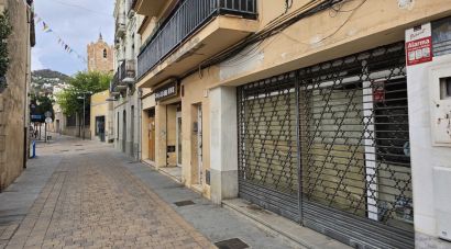 Calonge i Sant Antoni suspèn un any les llicències de basars, cànnabis i menjar ràpid