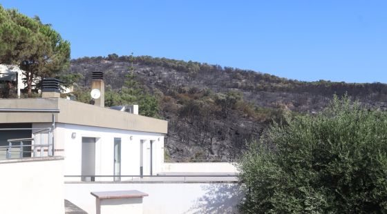 Els veïns de Calonge comencen a recuperar la normalitat després de l’incendi