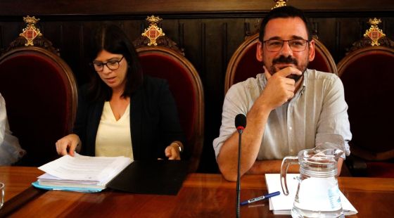 Salellas defensa mantenir el tripartit a Girona, però Junts no descarta trencar-lo