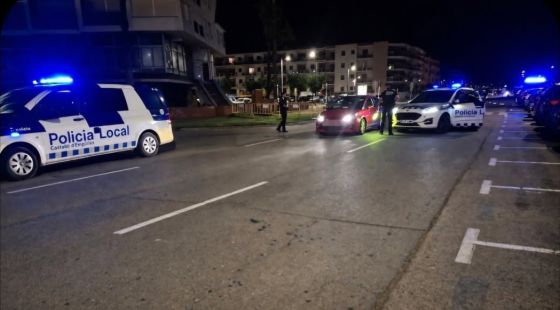 Detingut per intentar atropellar un policia durant una baralla a Castelló d’Empúries