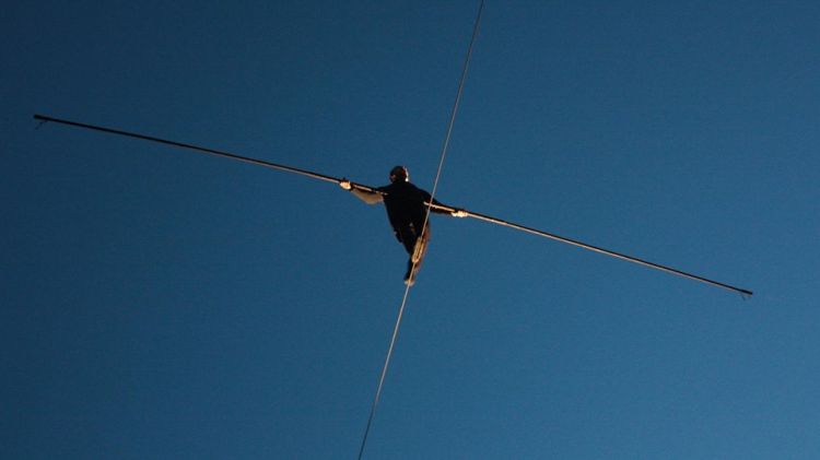 El funàmbul Aurel Rouages de la companyia francesa Circ Rouages