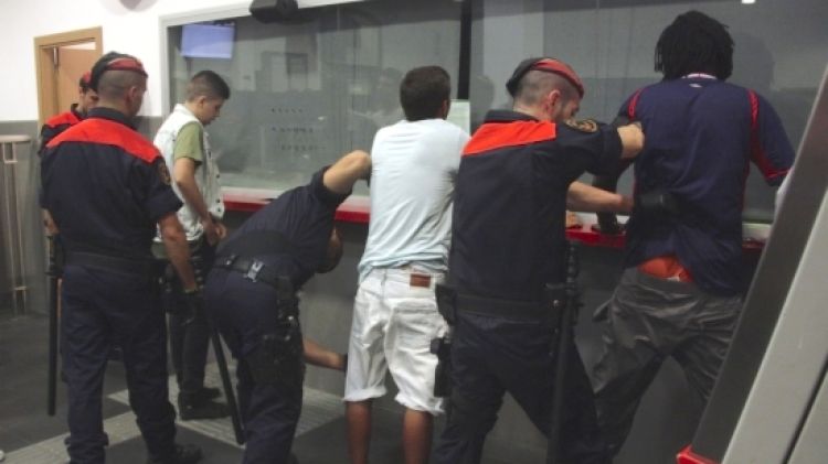 Un moment del dispositiu policial Via que es va fer a l'estació de Blanes el juliol passat © ACN