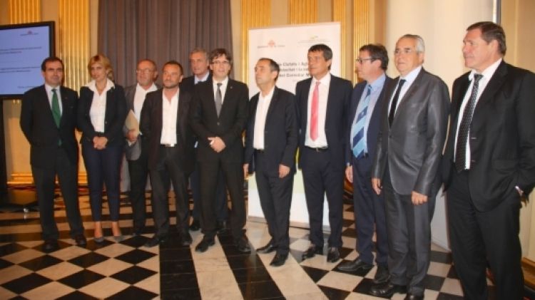 Foto de família amb alguns dels integrants de la cimera © ACN