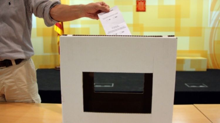 Un model d'urna que es farà servir el proper 9-N © ACN