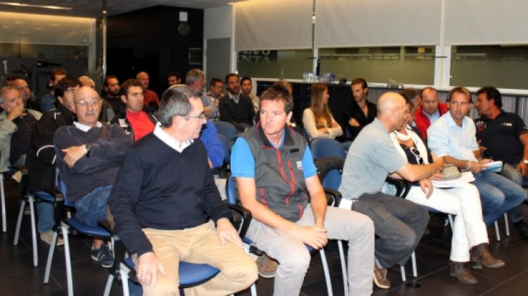 Imatge dels empresaris reunits aquest dilluns a Roses © ACN