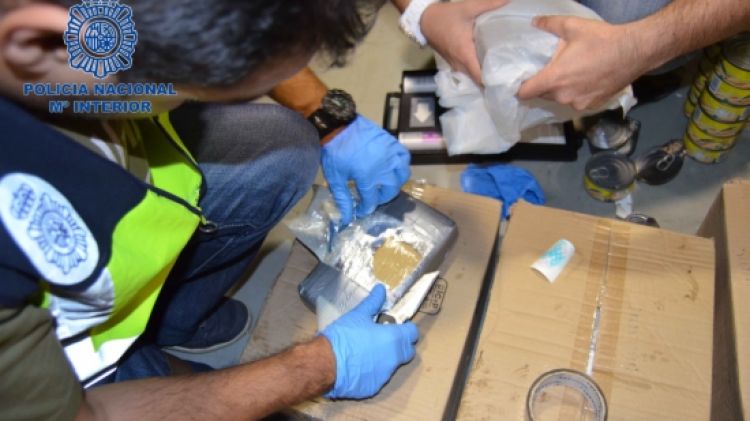 El grup criminal aprofitava una empresa pantalla per fer-se enviar cocaïna des de l'Amèrica del Sud © ACN