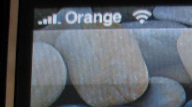 Un mòbil amb cobertura Orange © Kai Hendry