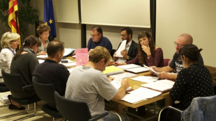 Un plenari municipal a Riudellots de la Selva el 2014 (arxiu) © ACN