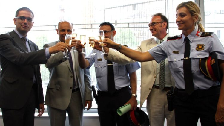 La inauguració de la nova oficina de denúncies, ubicada a la seu del Govern a Girona © ACN
