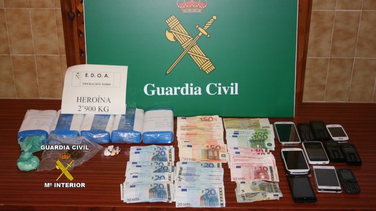 Part del material confiscat per la Guàrdia Civil