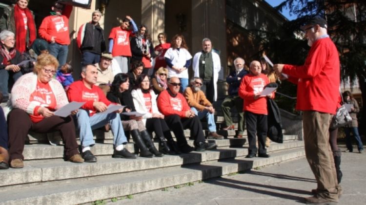 Una trentena d'activistes s'han reunit aquest dissabte per realitzar l'assemblea de comiat © ACN