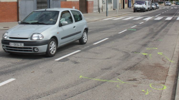 Al terra encara eren visibles les marques que han fet els Mossos d'Esquadra © ACN