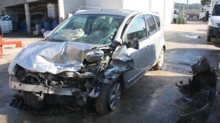 Estat en que ha quedat el vehicle accidentat © ACN