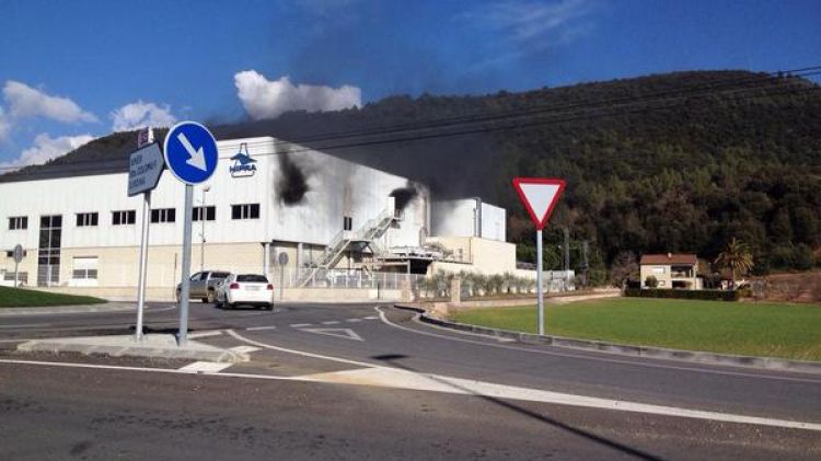 Instant que el fum de incendi sortia del laboratori © Marc Puig