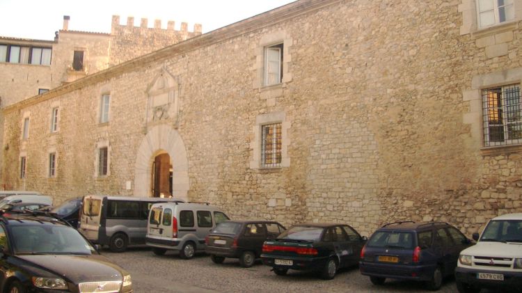 Edifici de les Àligues, seu del rectorat de la UdG © Josep M. Martí