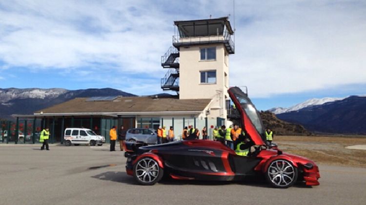 El darrer model de la marca a l'aerport d'Andorra-la Seu d'Urgell