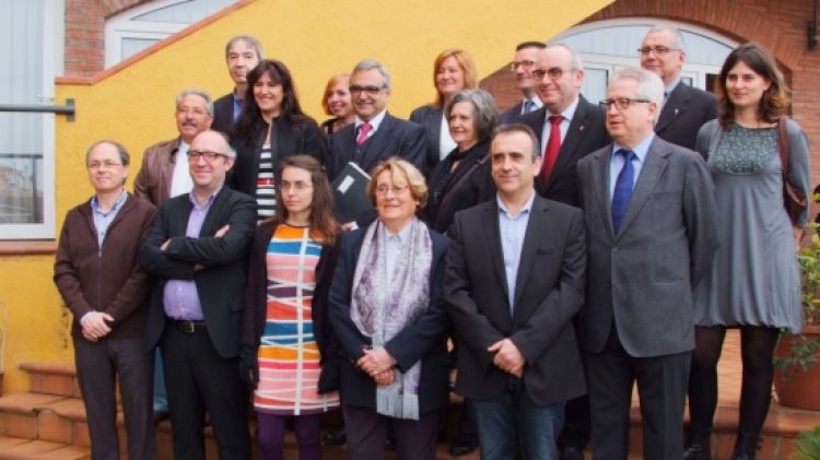 Els premiats amb els membres del jurat dels Premis Recull de Blanes © ACN