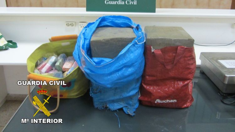 Els paquets d'haixix intervinguts al conductor a La Jonquera