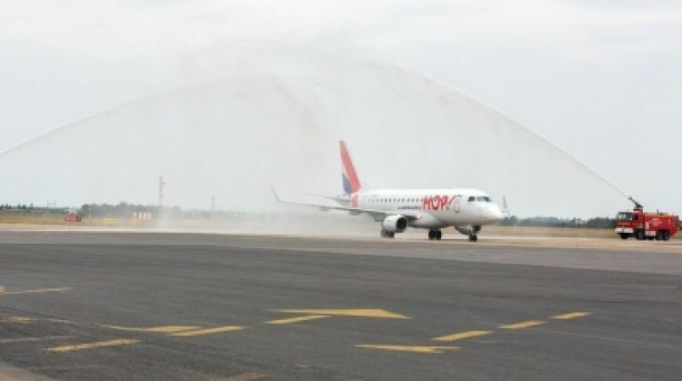 Vol inaugural a l'aeroport de Perpinyà © ACN