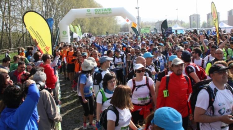 Un instant durant la sortida de la 5a Oxfam Trailwalker a Olot © ACN