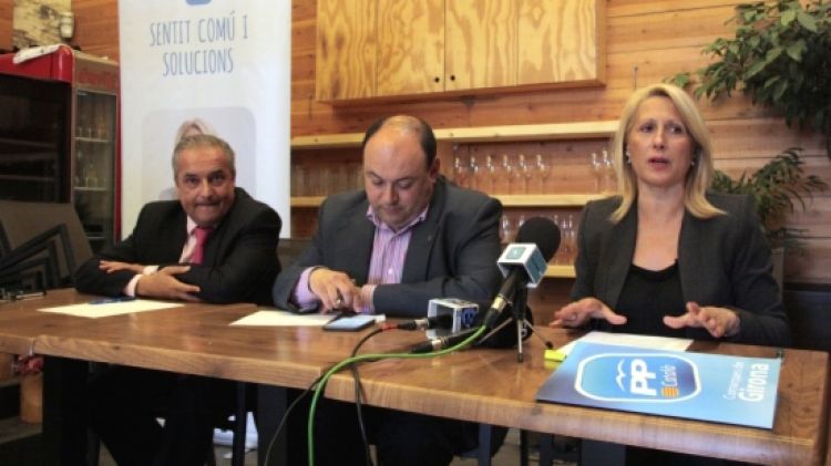 Fernando Sánchez, Diego Borrego i Maria Àngels Olmedo, aquest matí © ACN