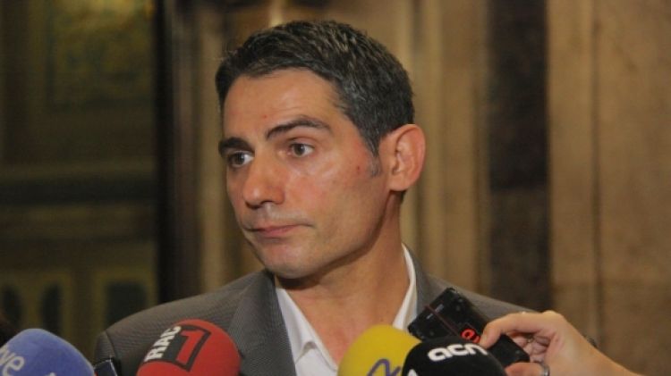 El diputat d'ERC Pere Bosch respon a les preguntes dels periodistes (arxiu) © ACN