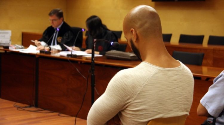 L'acusat, Nabil Lakfaiti, avui a l'Audiència de Girona © ACN