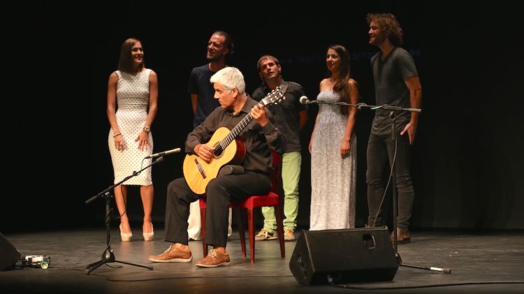 Interpretació final de 'Boig per tu' © Aj. de Girona