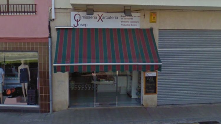 La carnisseria Josep es troba al carrer Tapis de Figueres