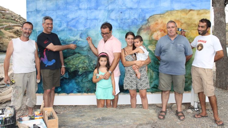 D'esquerra  a dreta: Joan Comella, Juanma Gómez, Izan López amb la seva mare; Manel Caro i Michael Goméz