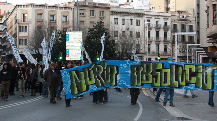 La manifestació ha recorregut els carrers de la ciutat de Girona © ACN