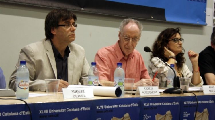 Imatge de l'alcalde de Girona, Carles Puigdemont, durant la conferència d'alcaldes a la UCE © ACN
