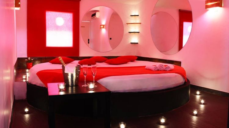 Una de les habitacions del Club Diamant © Facebook