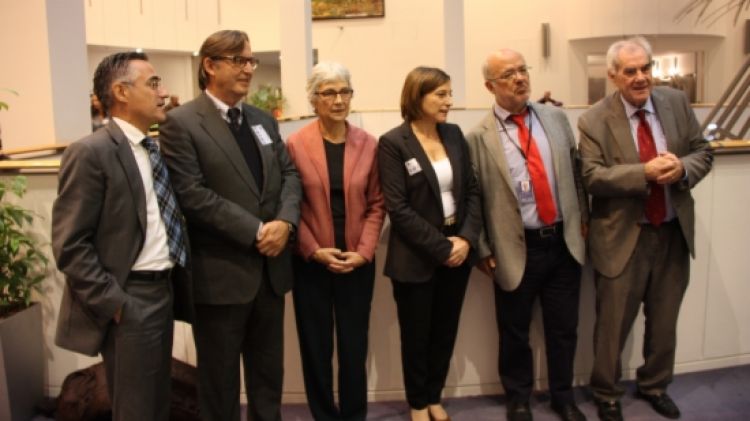 Ramon Tremosa, Ernest Maragall i Josep Maria Terricabras amb Carme Forcadell, Muriel Casals i Josep Maria Vila d'Abadal © ACN