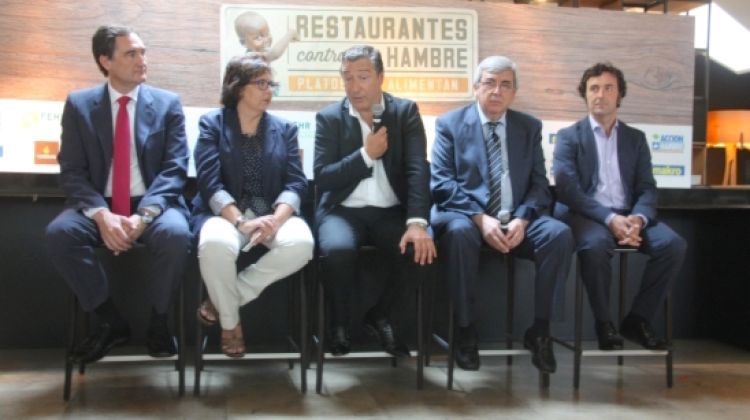 Joan Roca participa activament en la sisena edició de la iniciativa 'Restaurants contra la Fam' © ACN