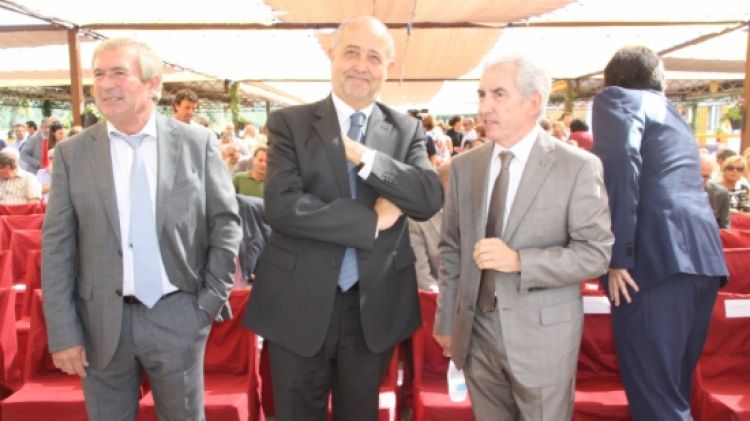 D'esquerra a dreta: Lluís Pujol, Felip Puig i Antoni Escudero © ACN