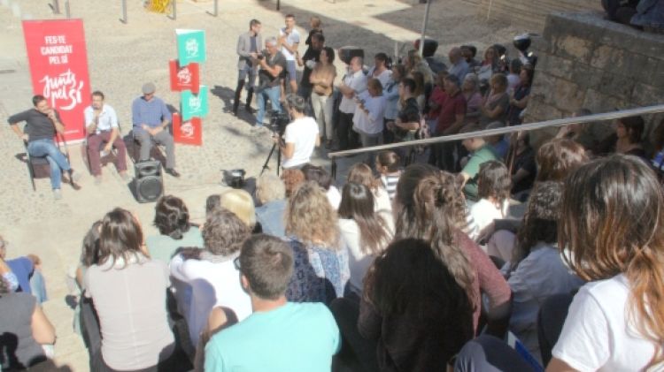 Acte de Junts pel Sí amb estudiants de la Universitat de Girona, aquest matí © ACN