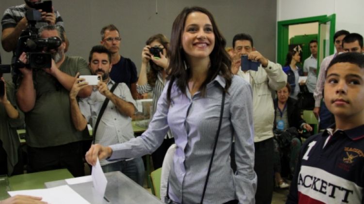 Inés Arrimadas votant al districte de les Corts de Barcelona © ACN